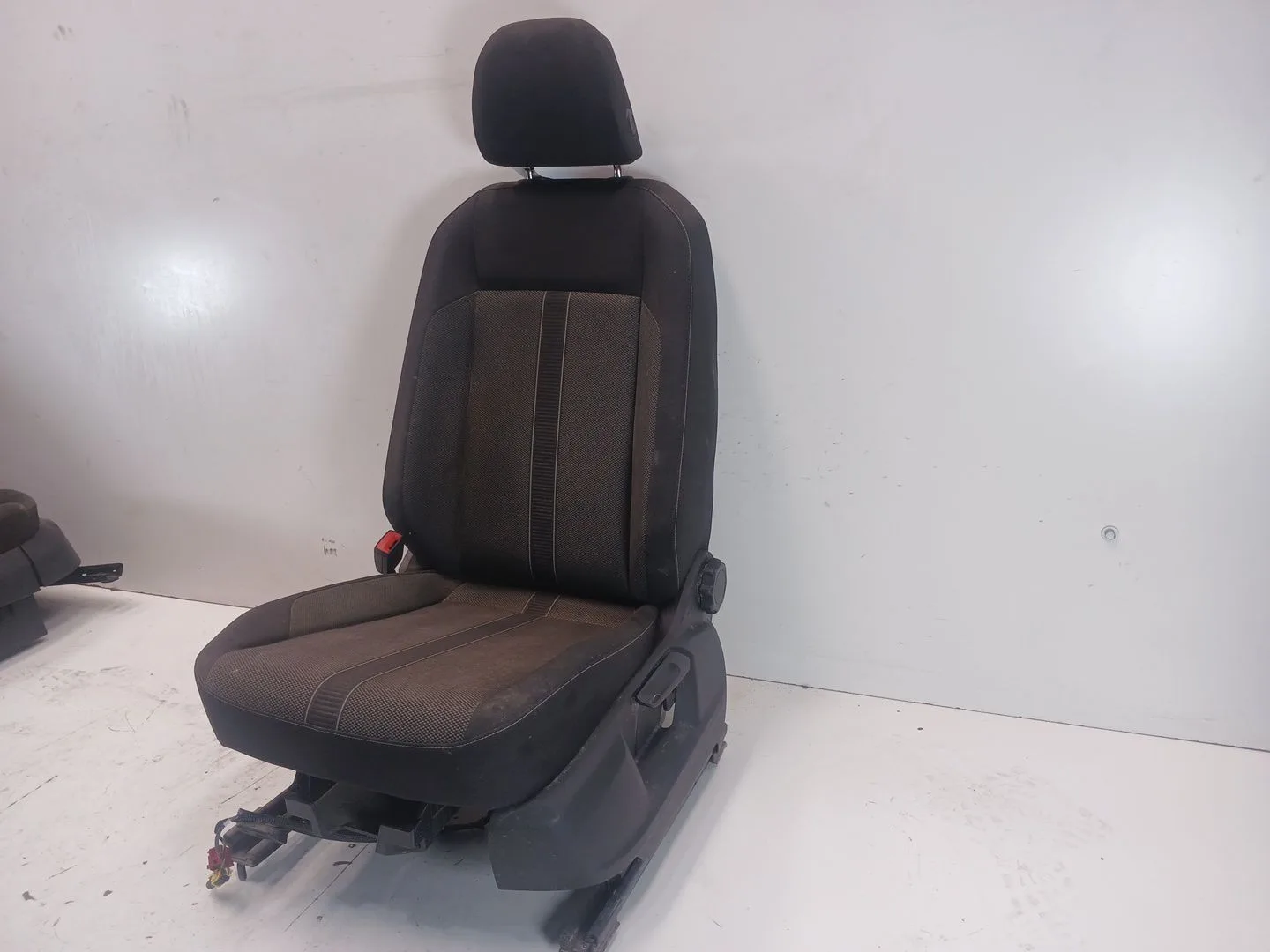 Asiento Delantero Izquierdo para Volkswagen T-Roc (A11, D11)