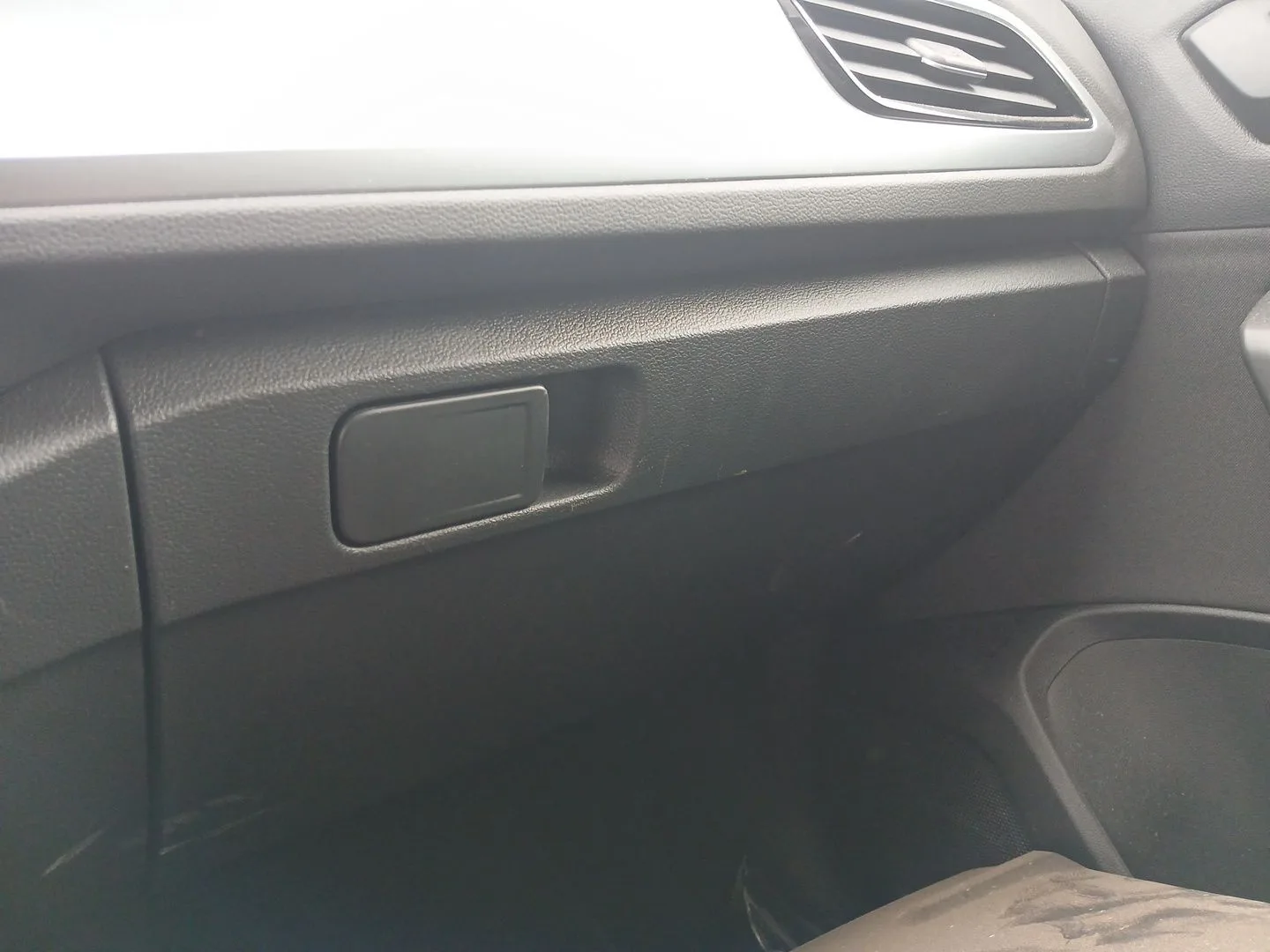 Guantera para Volkswagen T-Roc (A11, D11)