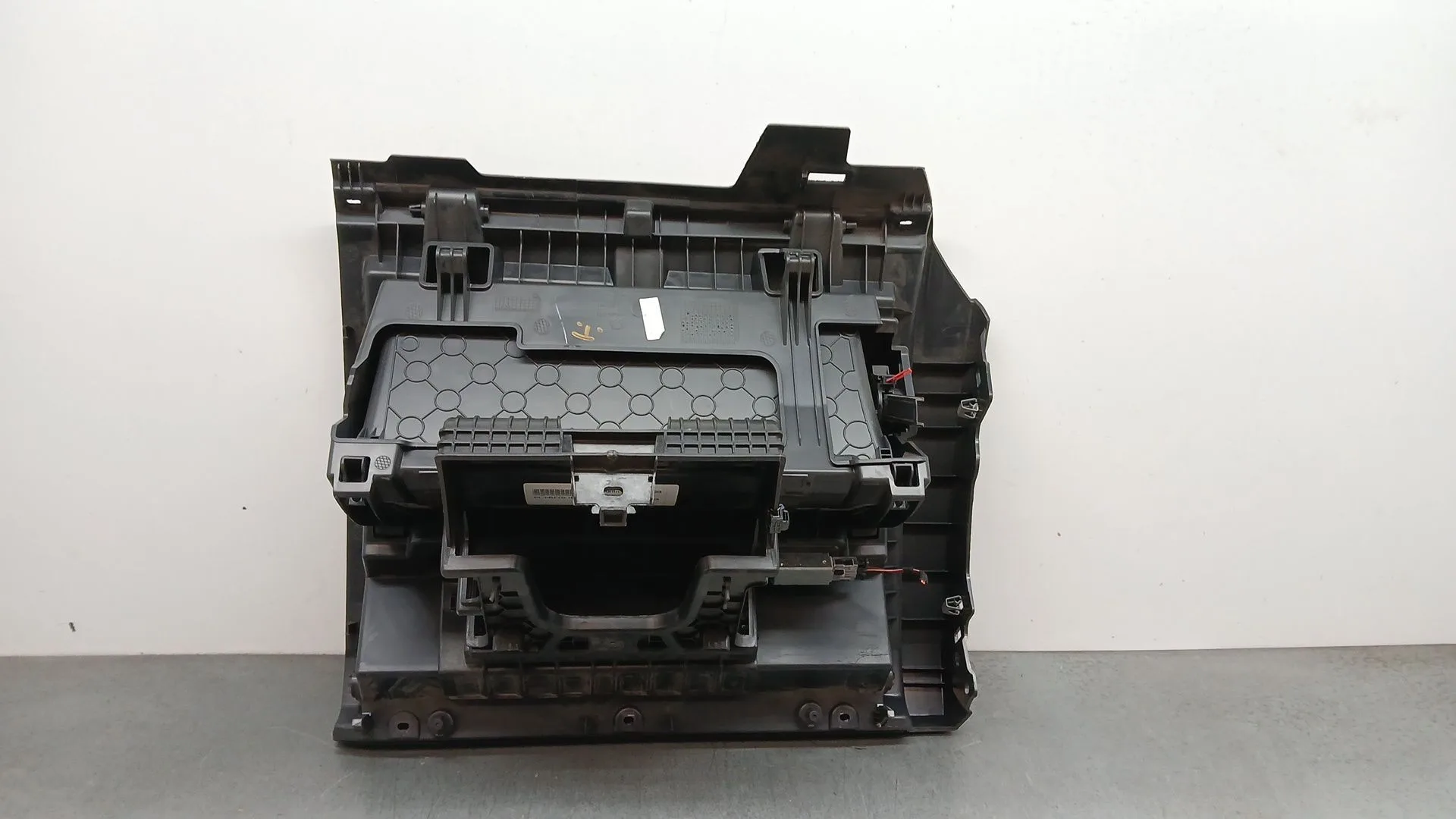 Guantera para Volkswagen T-Roc (A11, D11)
