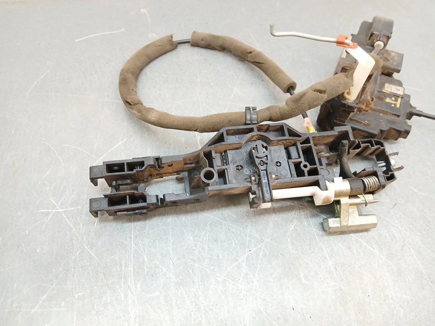 Cerradura Puerta Delantera Izquierda para Renault Koleos I (Hy_)