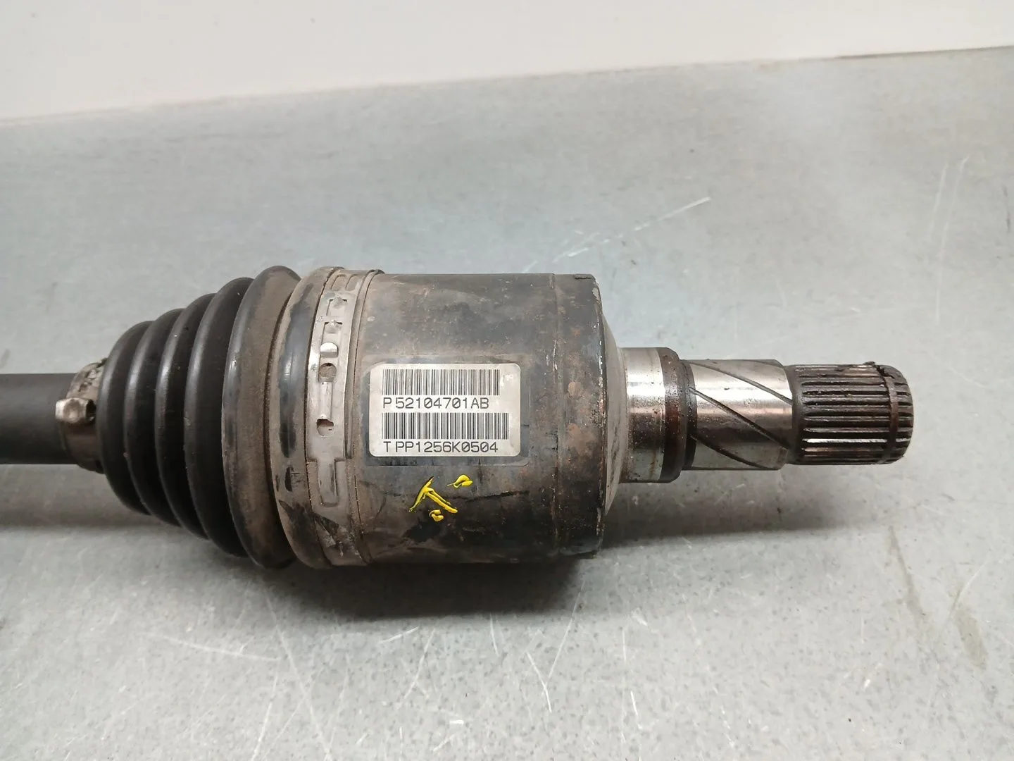 Transmision Delantera Izquierda para Jeep Commander