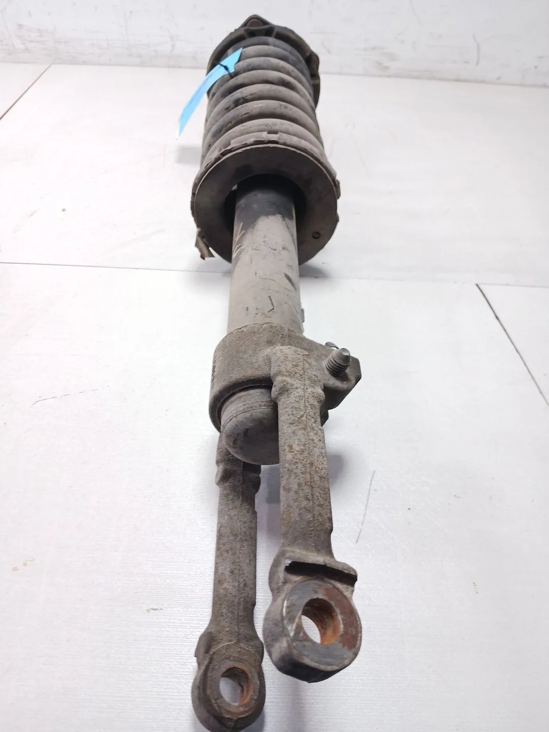 Amortiguador Delantero Derecho para Jeep Commander