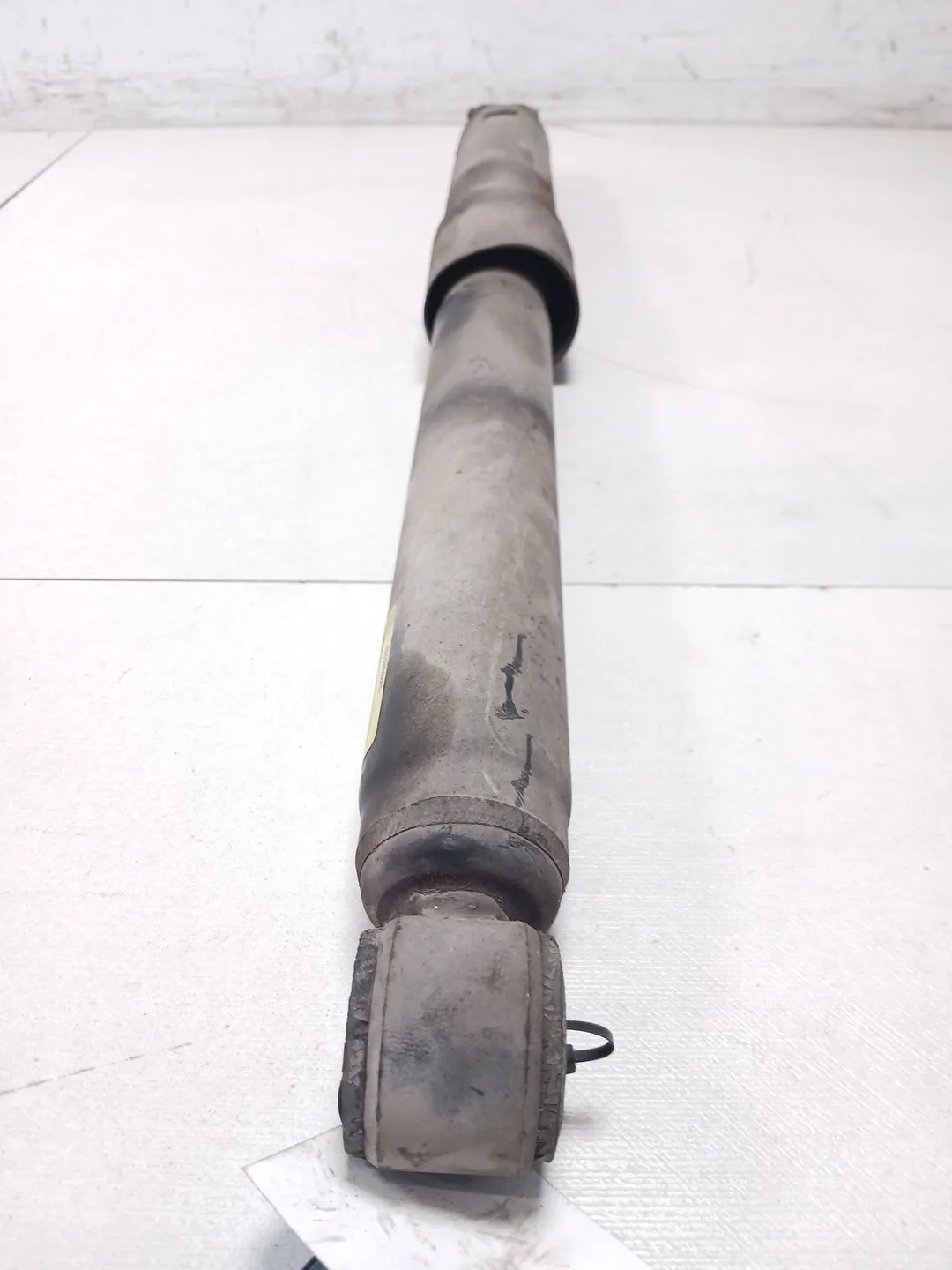 Amortiguador Trasero Izquierdo para Jeep Commander