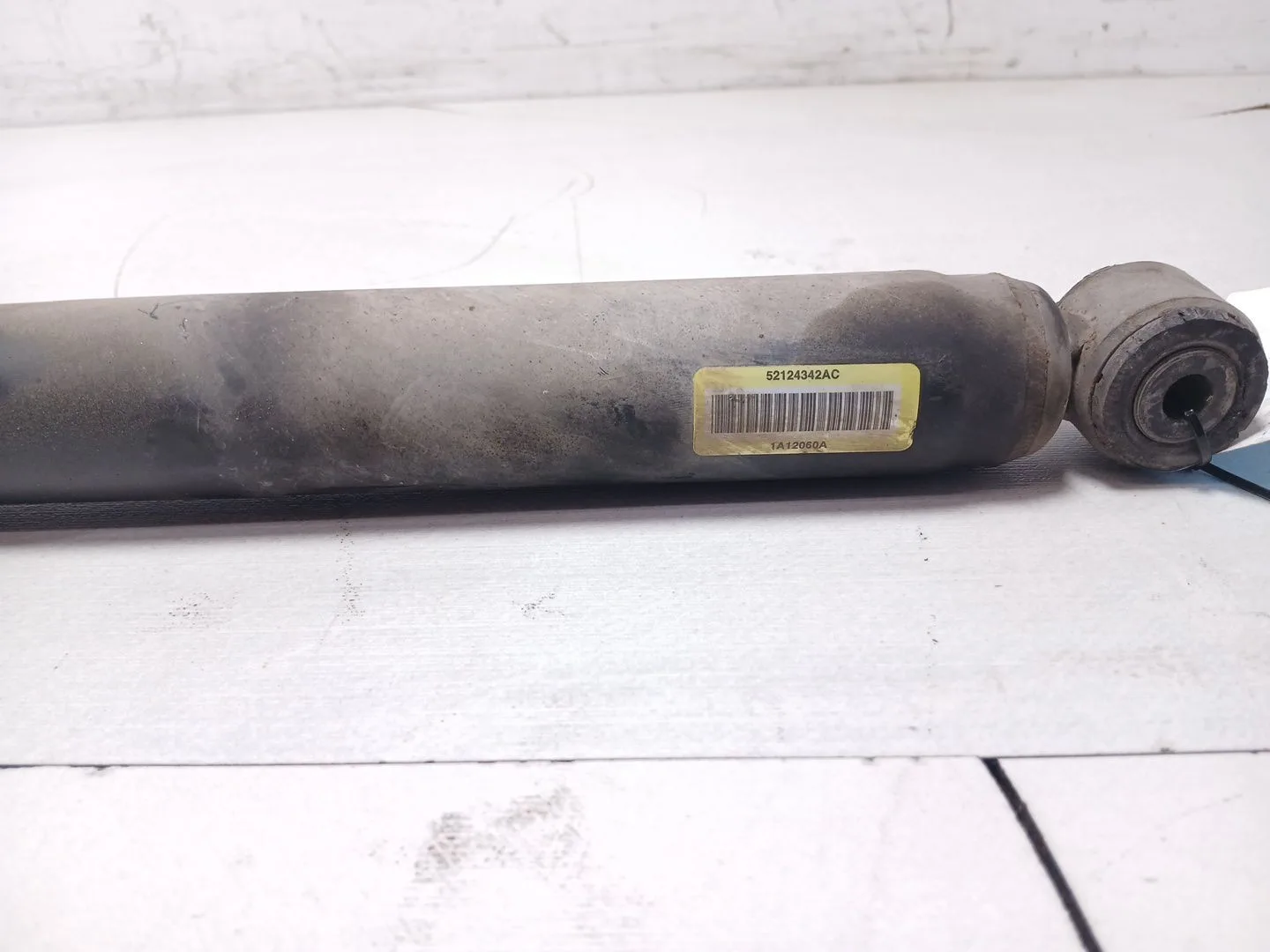 Amortiguador Trasero Izquierdo para Jeep Commander
