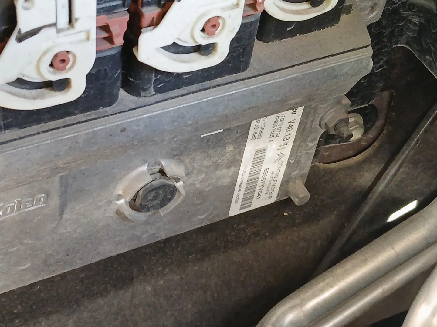 Centralita Motor Uce para Peugeot 108