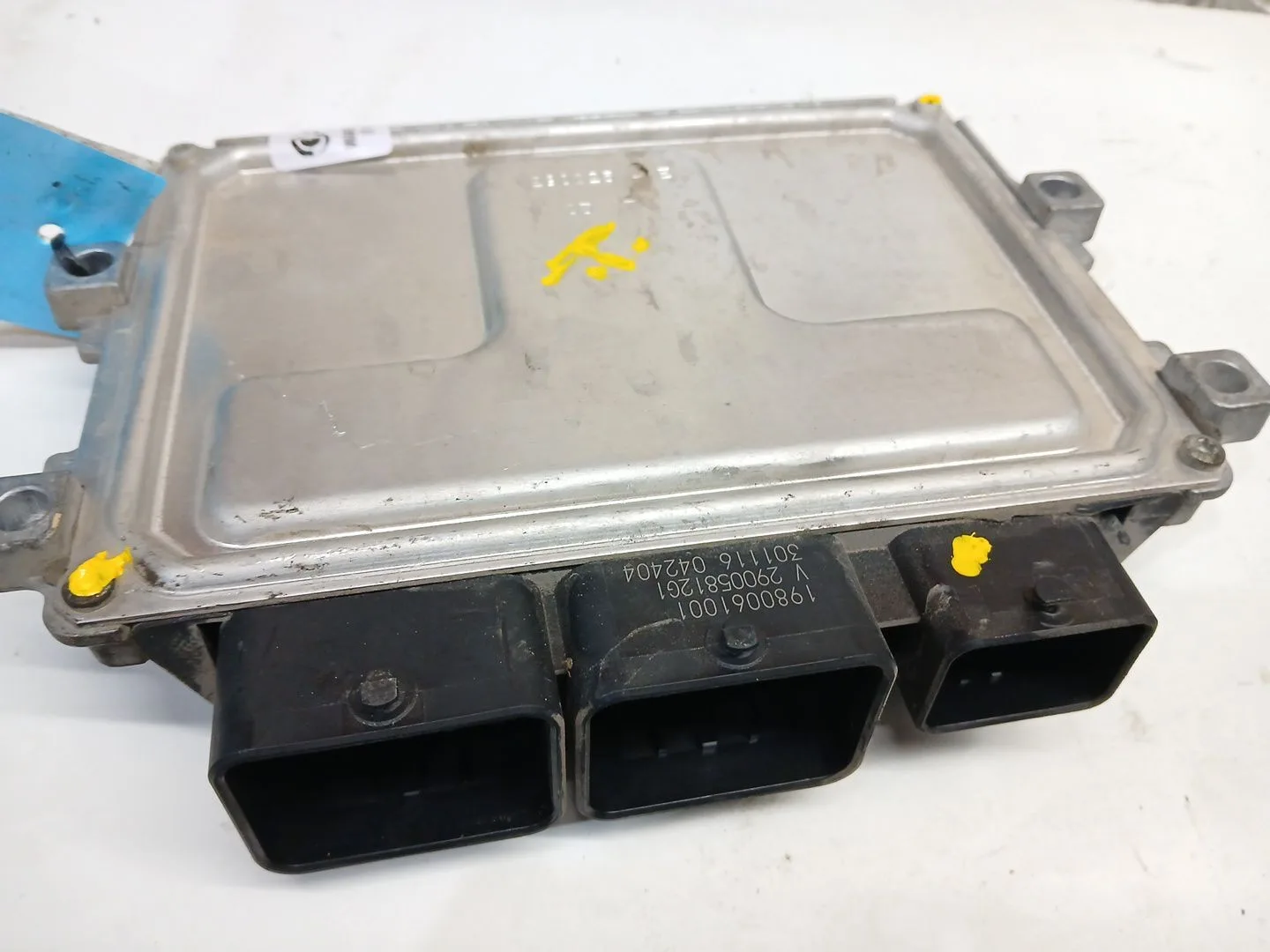 Centralita Motor Uce para Peugeot 108