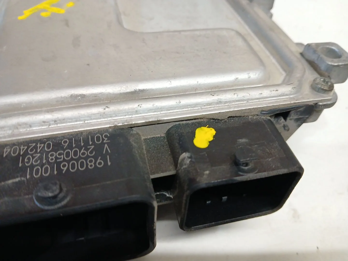 Centralita Motor Uce para Peugeot 108