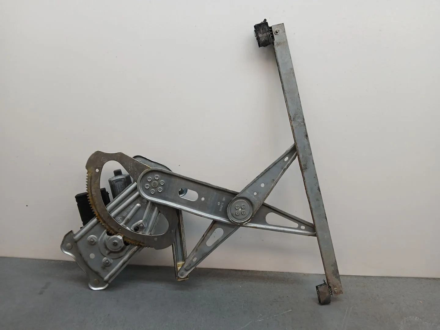 Elevalunas Delantero Derecho para Renault Scenic Iii