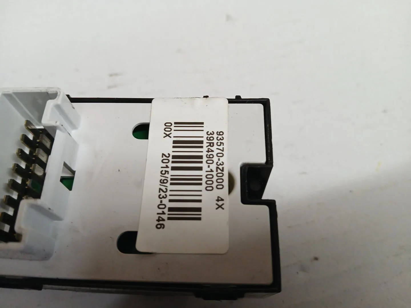 Mando Elevalunas Delantero Izquierdo para Hyundai I40 I (Vf)