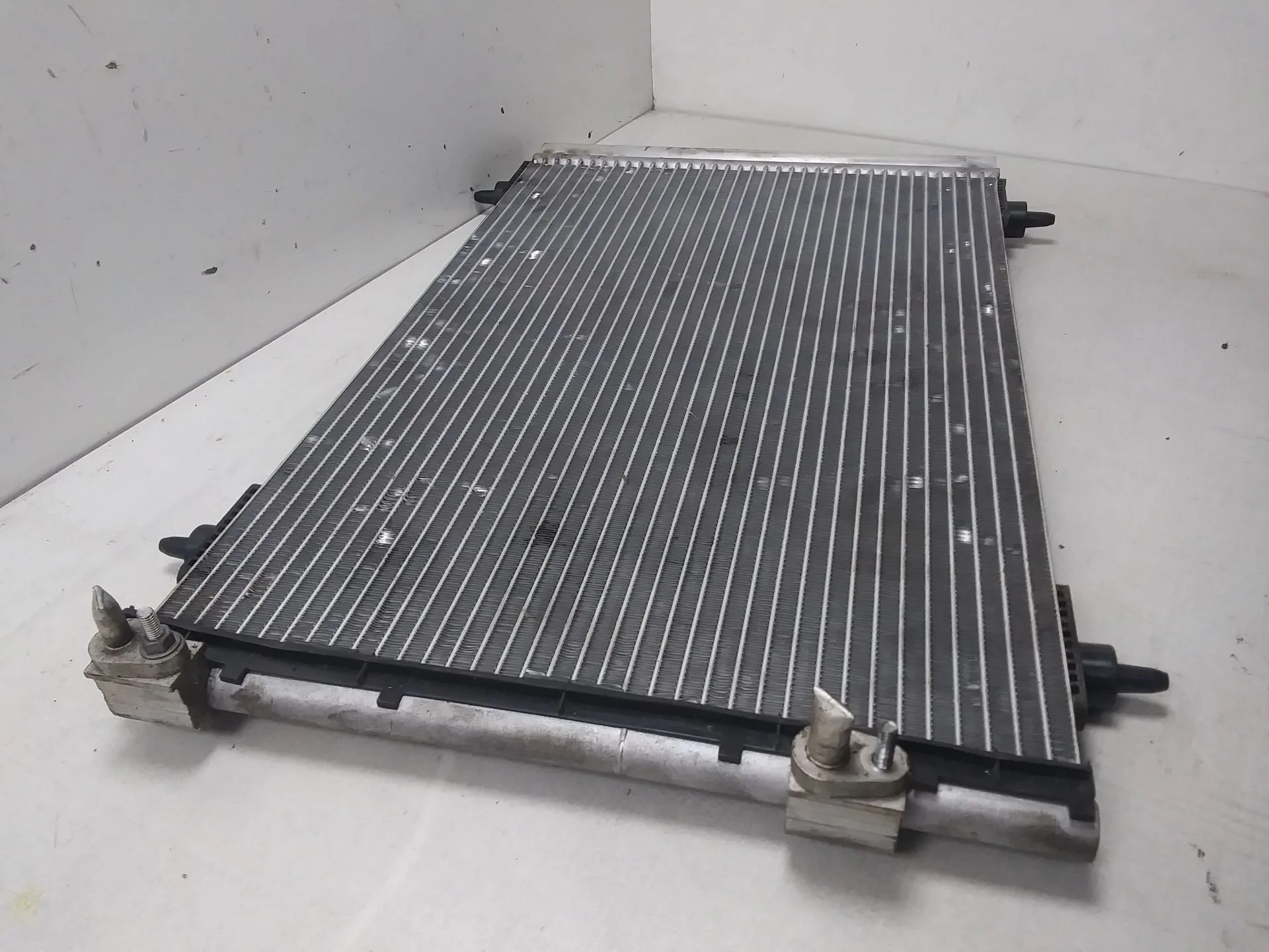 Condensador / Radiador Aire Acondicionado para Peugeot 5008 (0U_, 0E_)