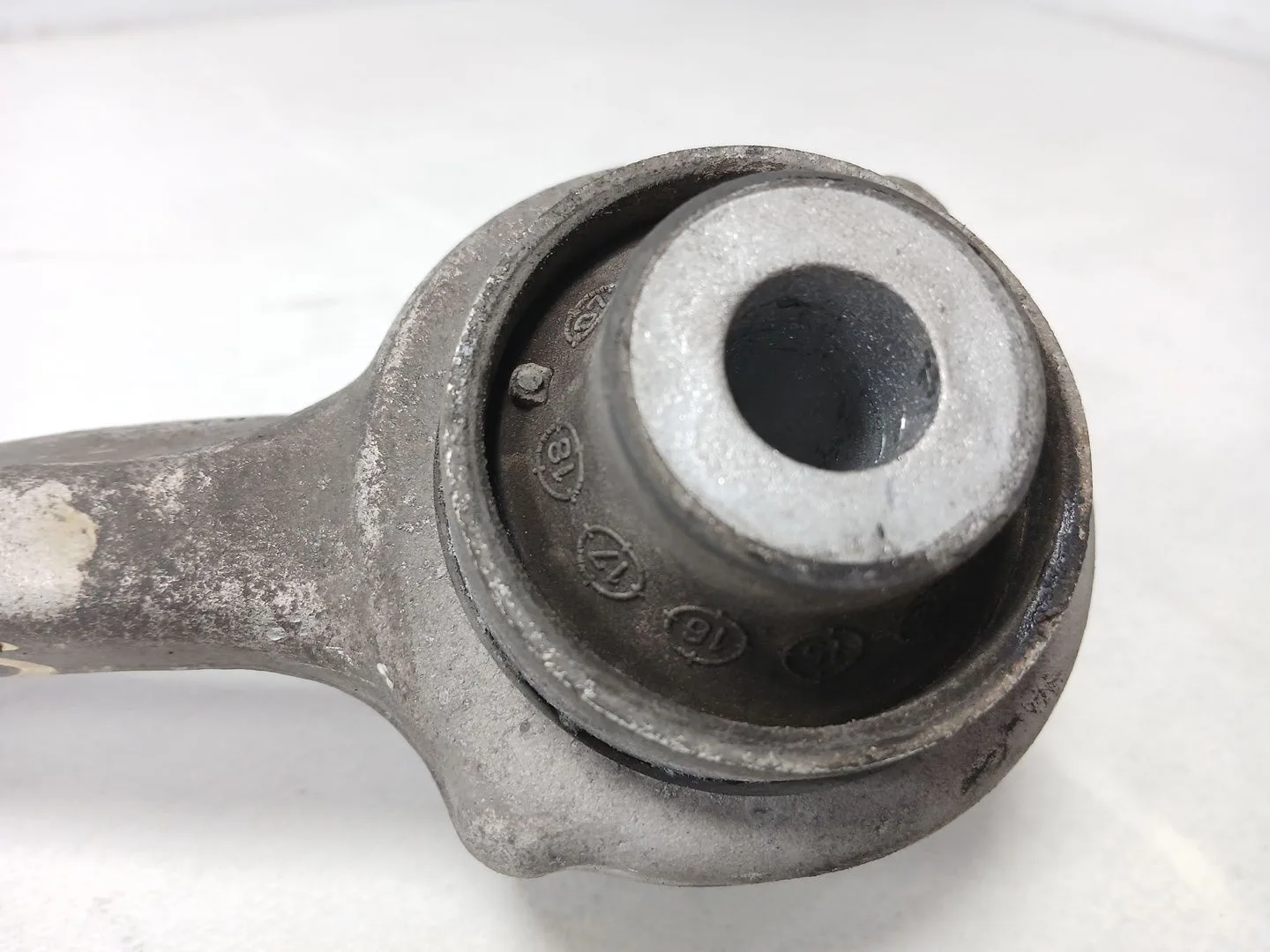 Brazo Suspension Inferior Delantero Derecho para Mercedes-Benz Clase C (W204) Berlina