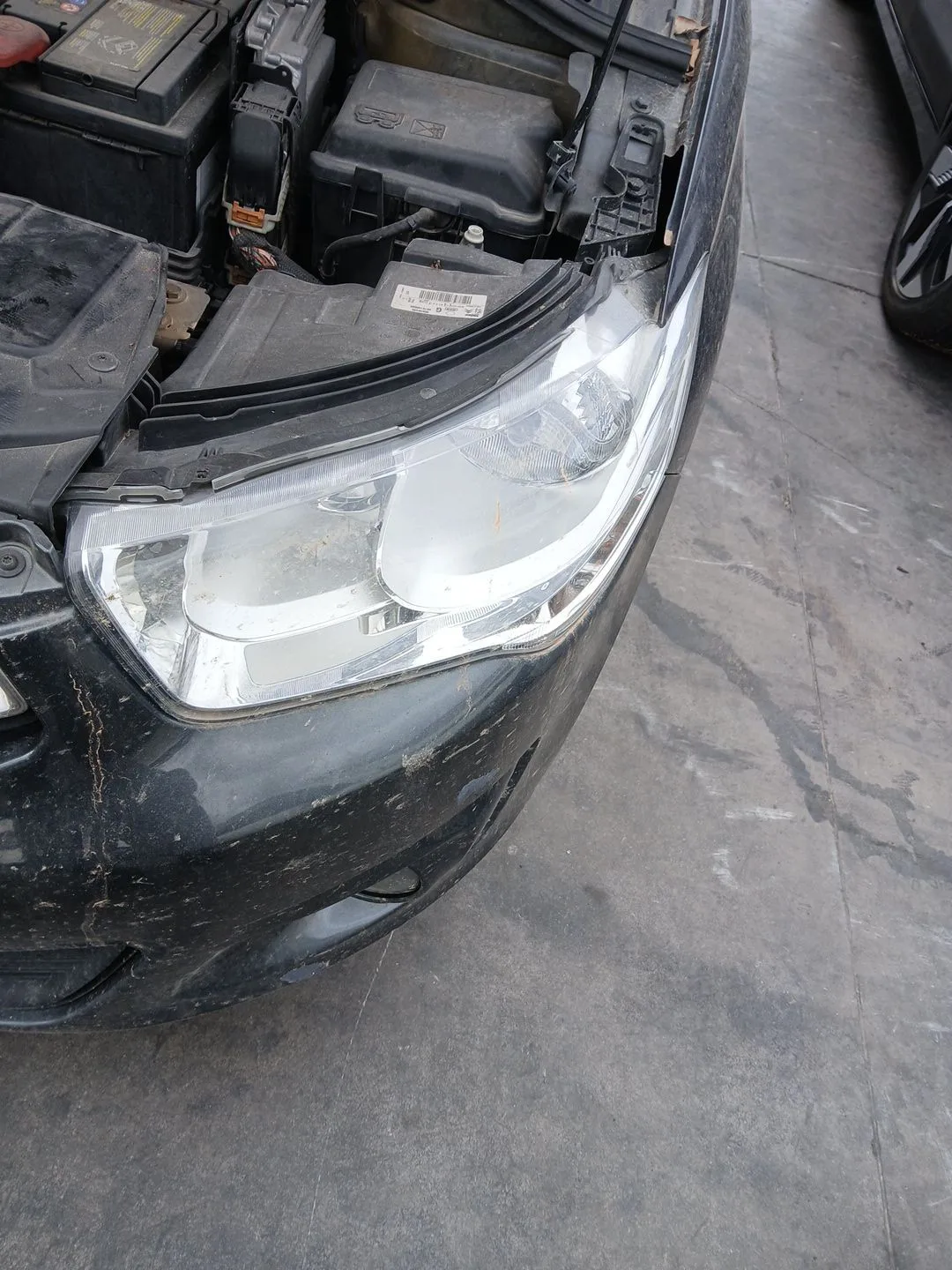 Faro Izquierdo para Citroën C-Elysee (Dd_)