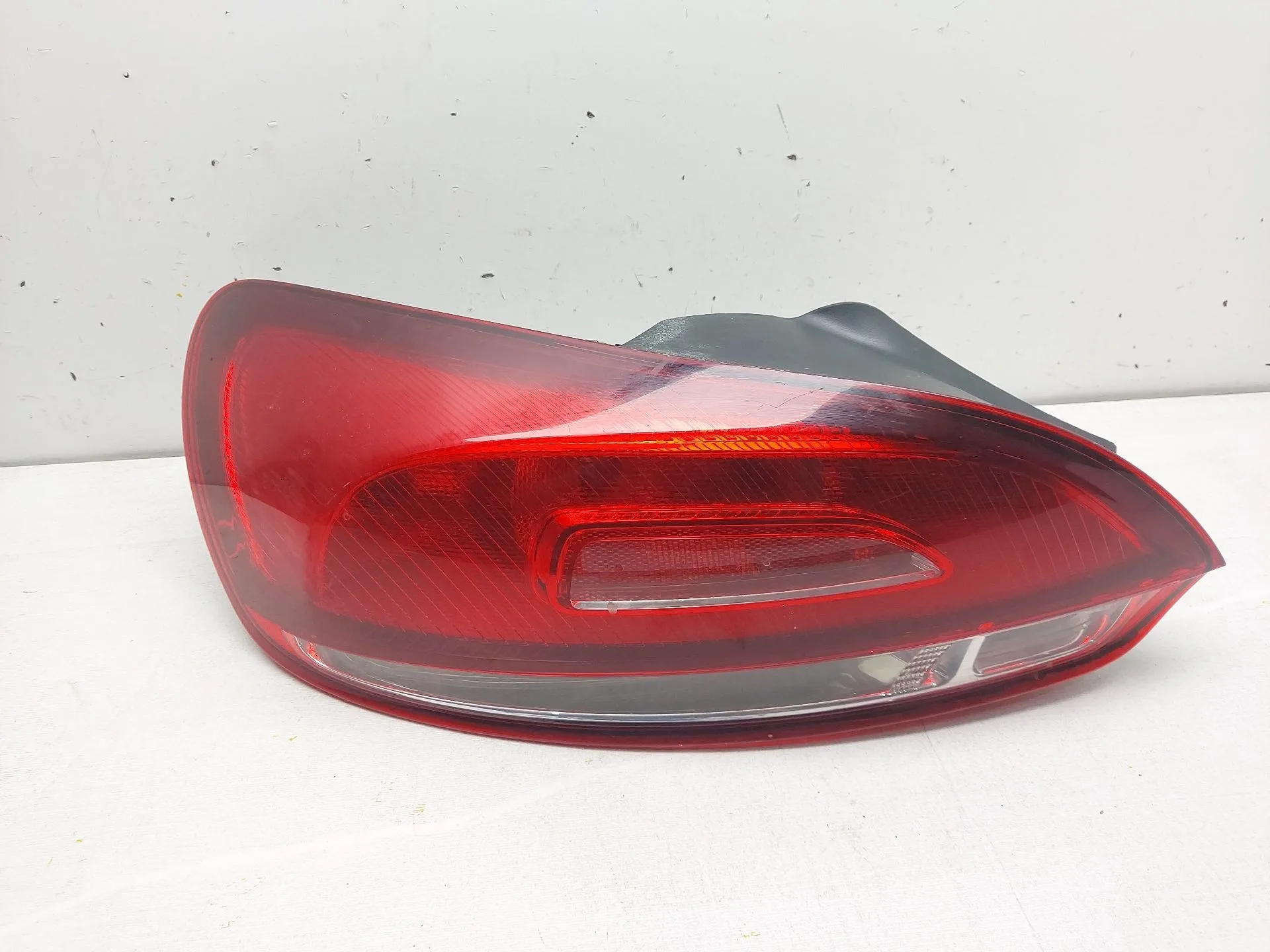 Piloto Trasero Izquierdo para Volkswagen Scirocco Iii (137, 138)
