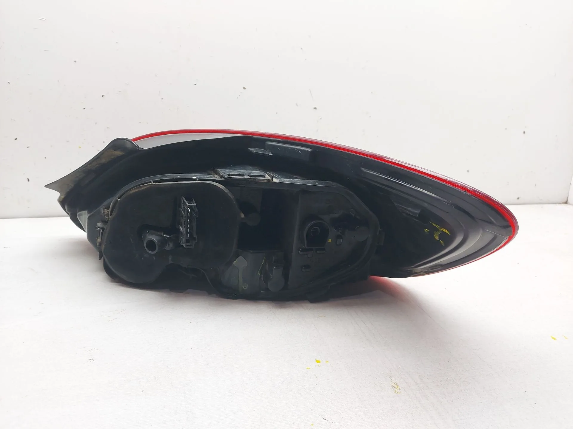 Piloto Trasero Izquierdo para Volkswagen Scirocco Iii (137, 138)