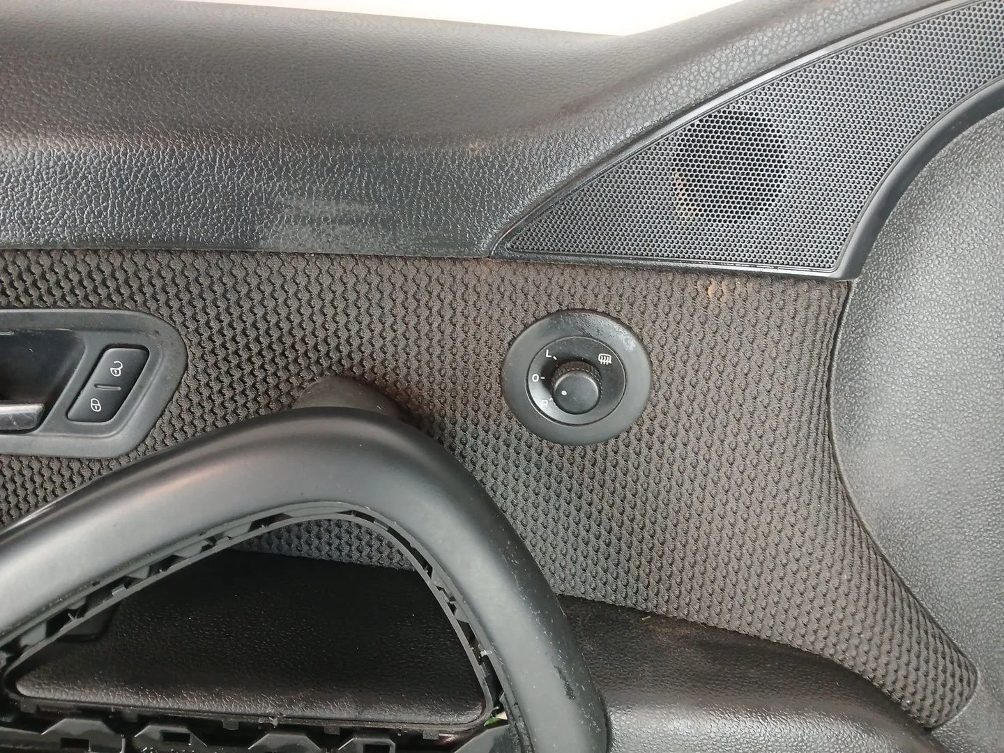 Guarnecido Puerta Delantera Izquierda para Volkswagen Scirocco Iii (137, 138)