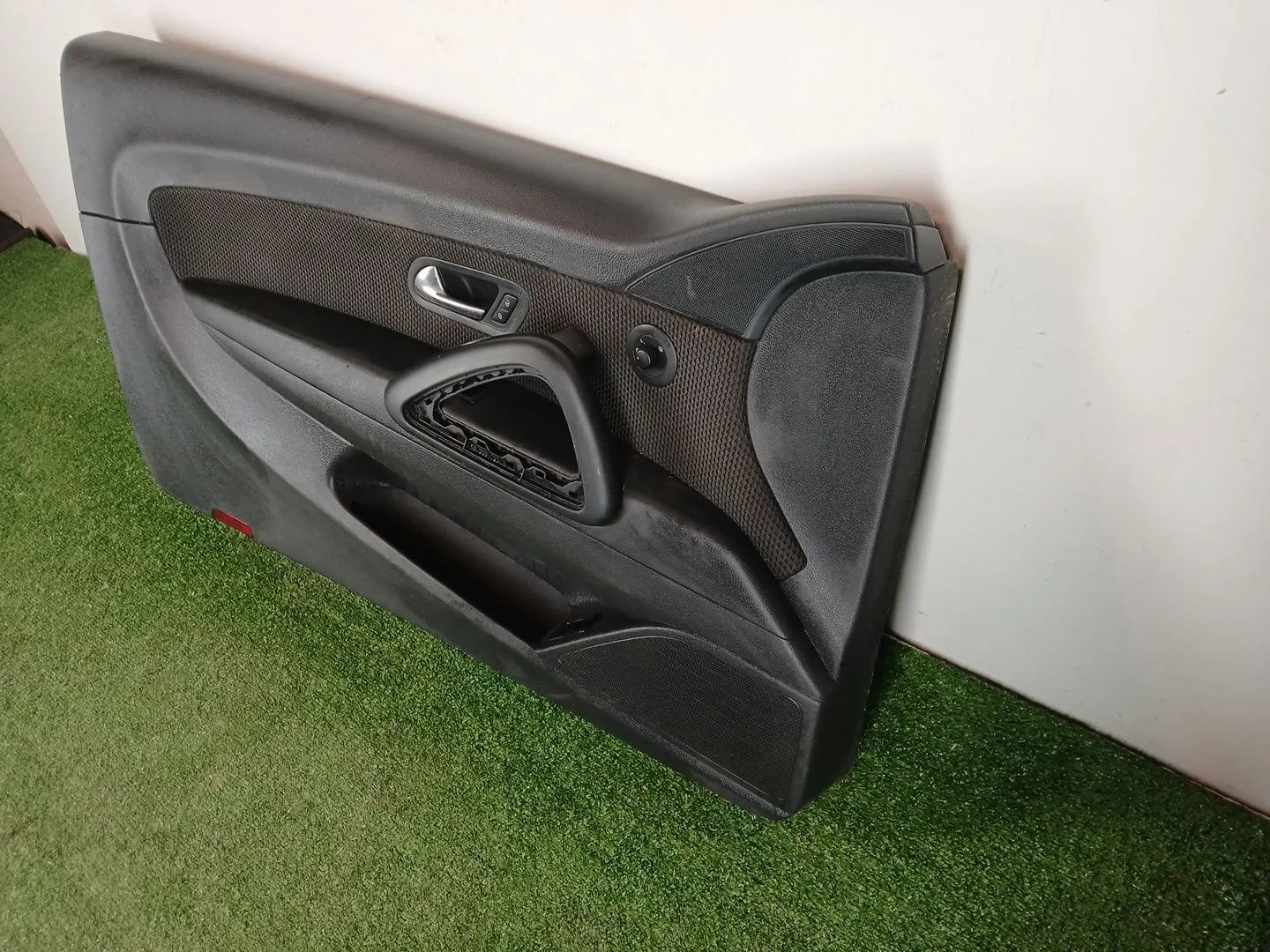 Guarnecido Puerta Delantera Izquierda para Volkswagen Scirocco Iii (137, 138)