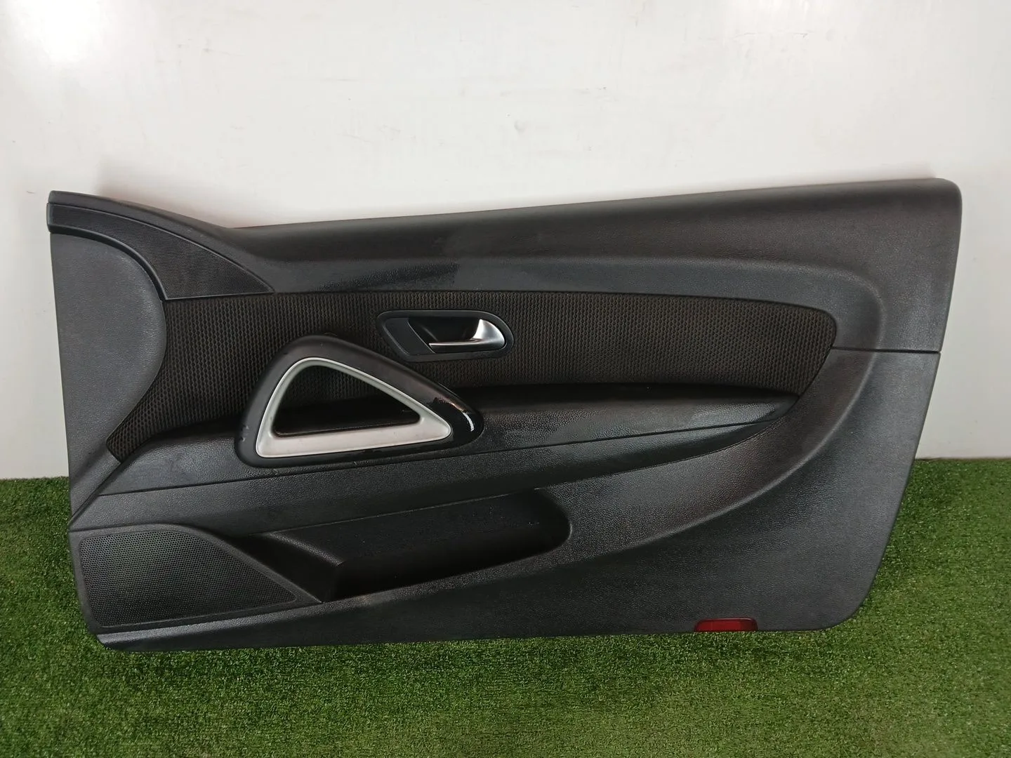 Guarnecido Puerta Delantera Derecha para Volkswagen Scirocco Iii (137, 138)