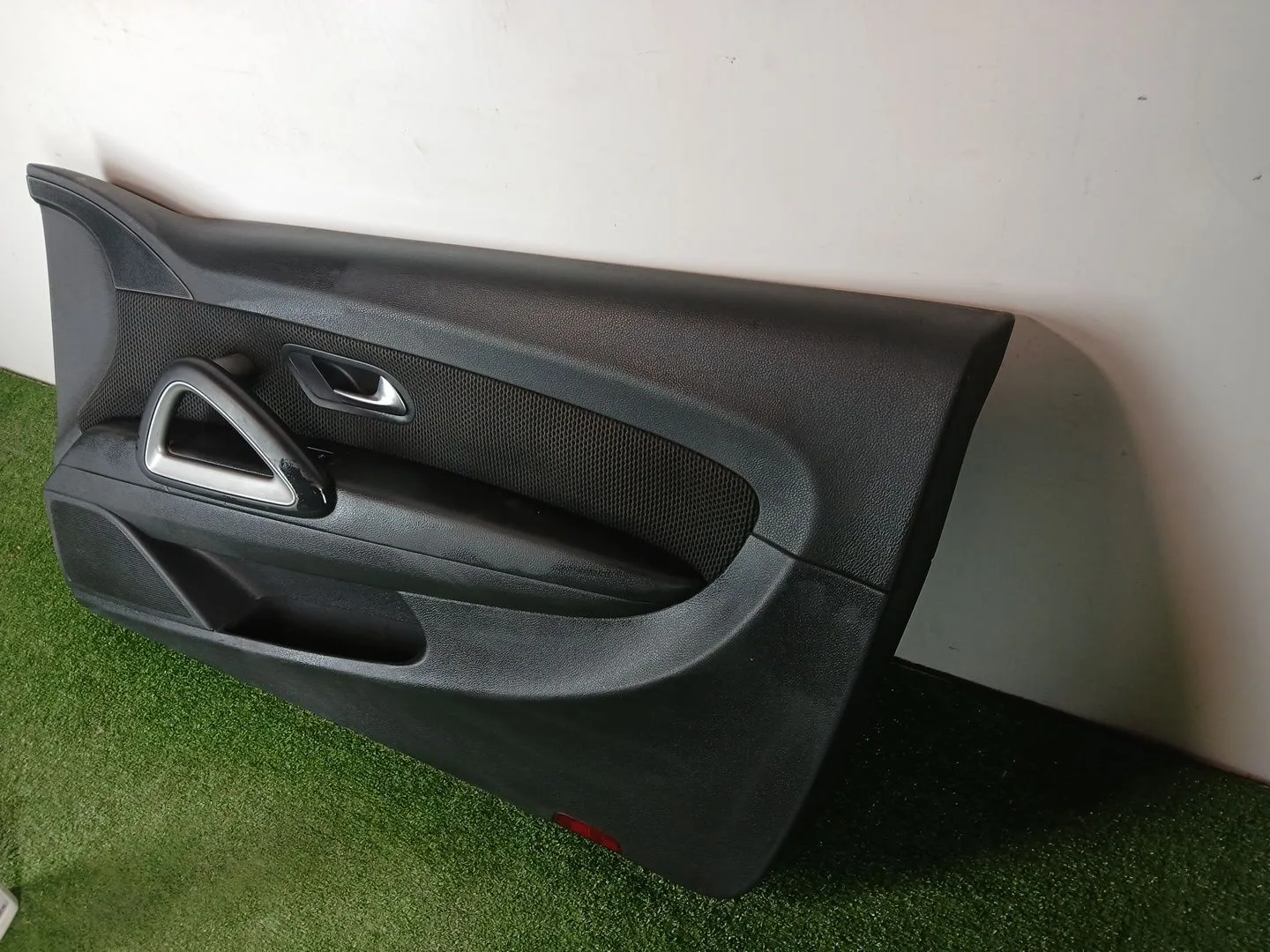 Guarnecido Puerta Delantera Derecha para Volkswagen Scirocco Iii (137, 138)