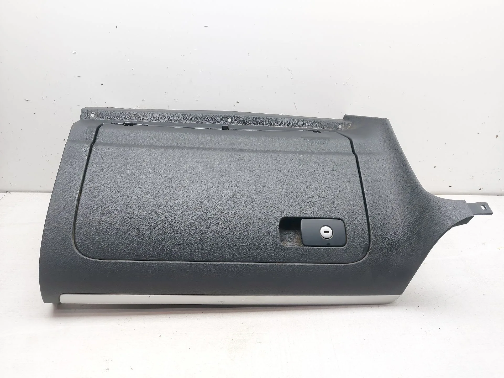 Guantera para Volkswagen Scirocco Iii (137, 138)