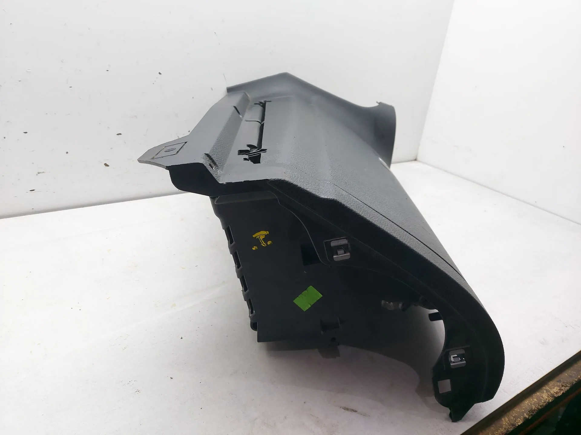 Guantera para Volkswagen Scirocco Iii (137, 138)