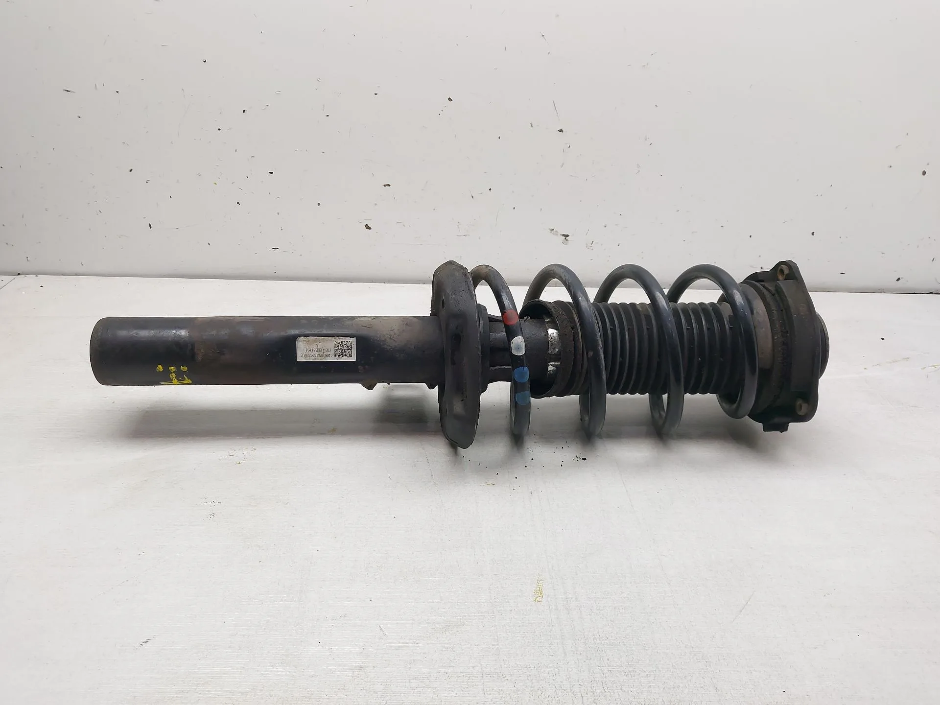 Amortiguador Delantero Derecho para Volkswagen Scirocco Iii (137, 138)