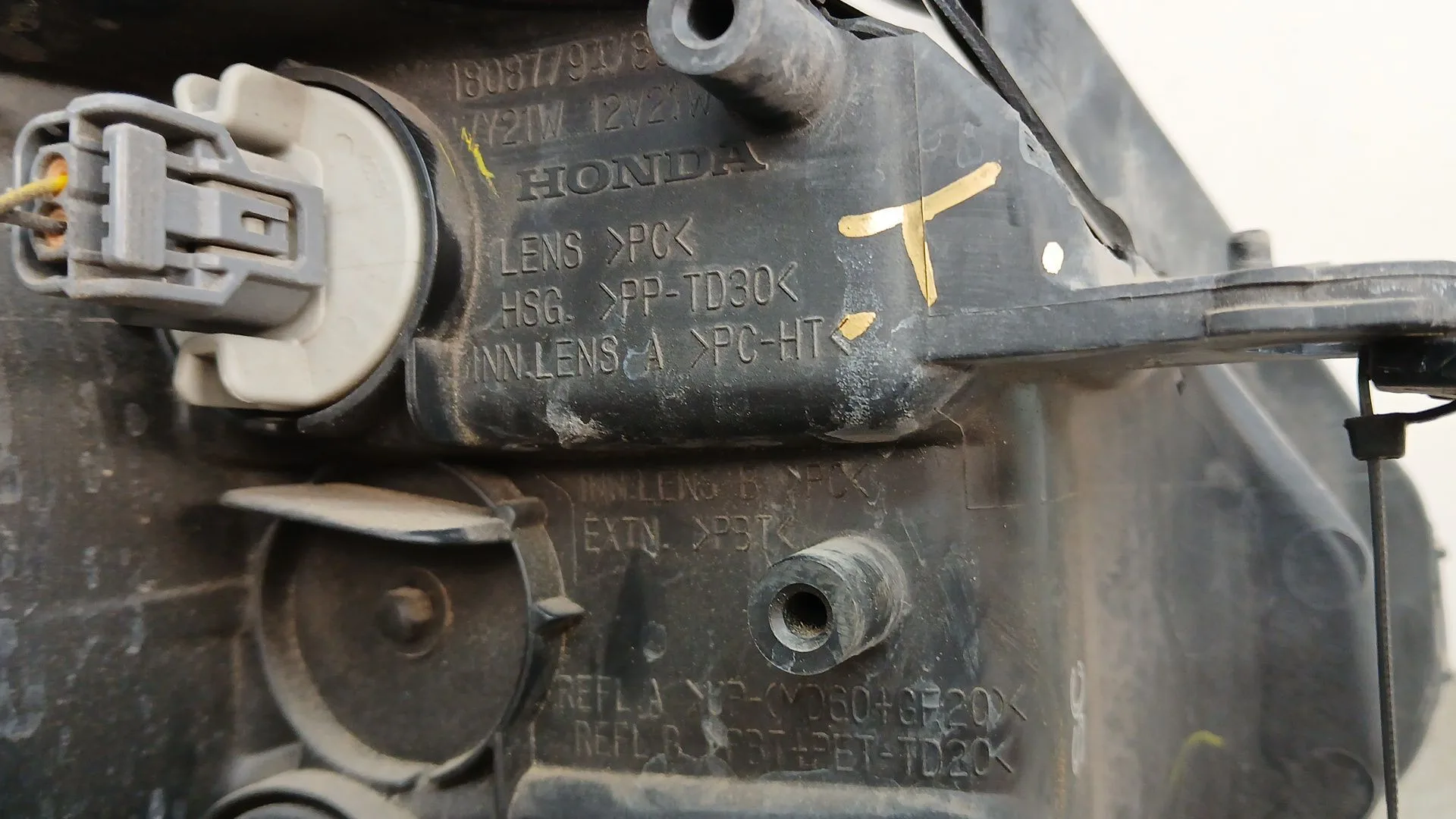 Faro Izquierdo para Honda Hr-V (Ru)