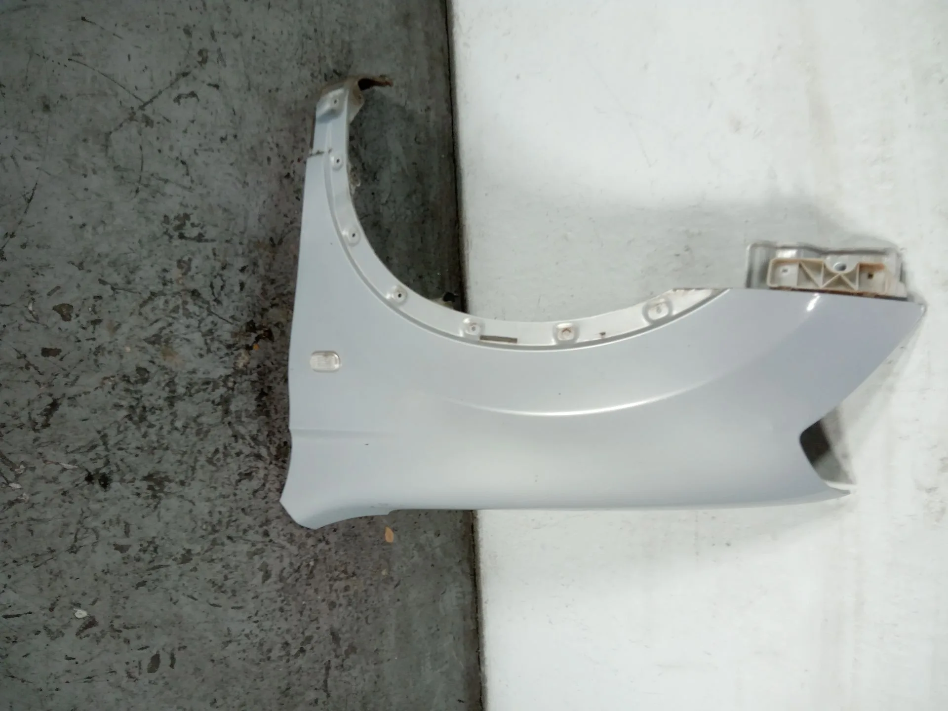 Aleta Delantera Izquierda para Nissan Qashqai (J10)