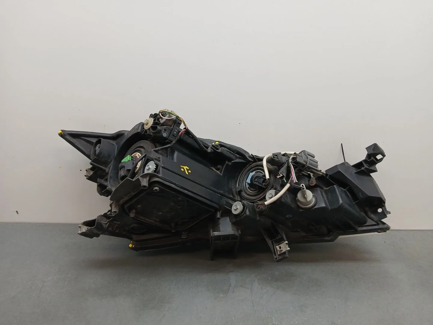Faro Izquierdo para Mazda 6 Sedan (Gh)