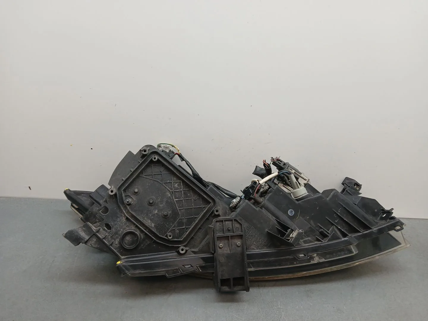 Faro Izquierdo para Mazda 6 Sedan (Gh)