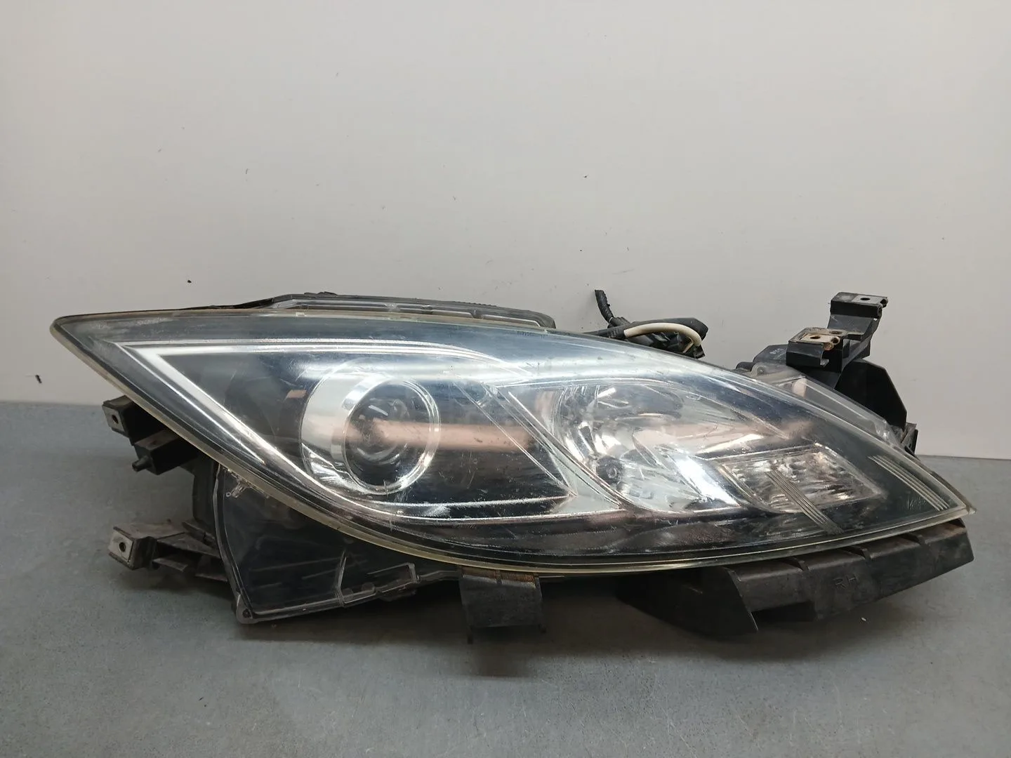 Faro Derecho para Mazda 6 Sedan (Gh)