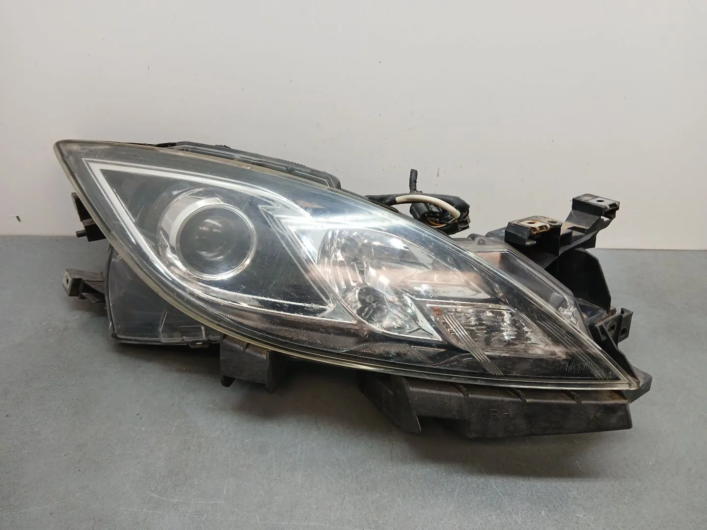 Faro Derecho para Mazda 6 Sedan (Gh)