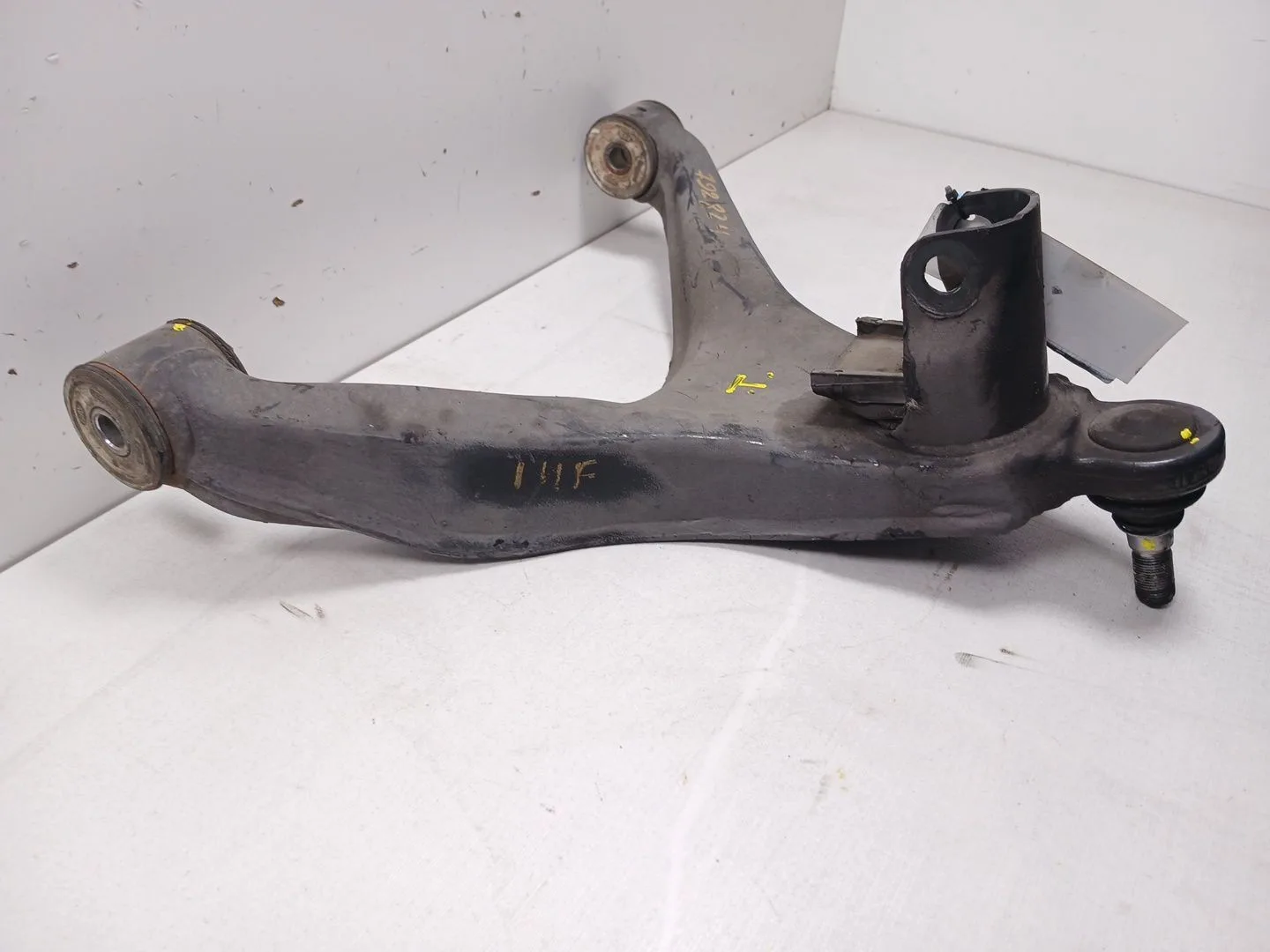 Brazo Suspension Inferior Delantero Izquierdo para Iveco Daily Vi Furgoneta