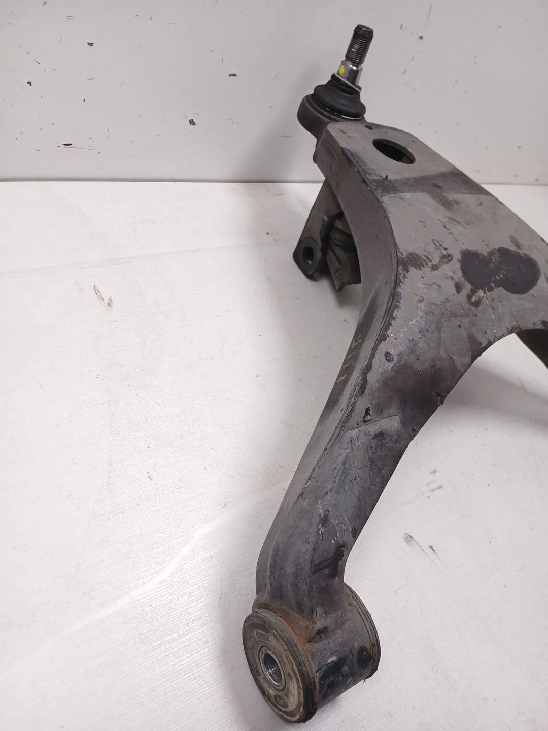 Brazo Suspension Inferior Delantero Izquierdo para Iveco Daily Vi Furgoneta