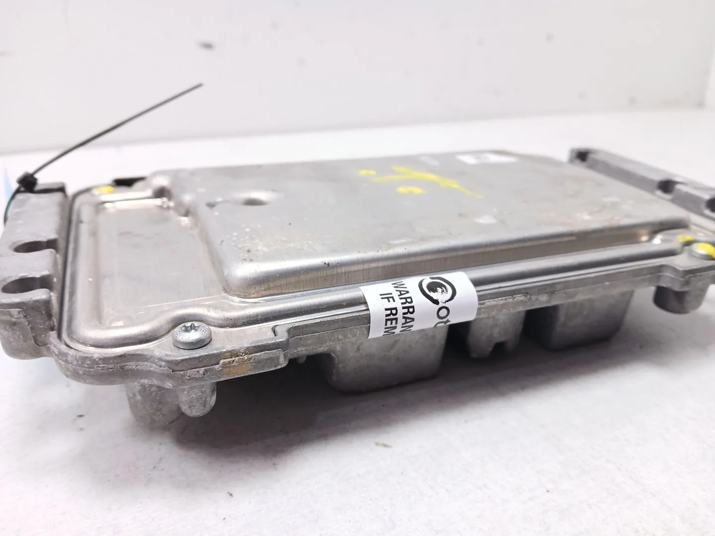 Centralita Motor Uce para Peugeot 207