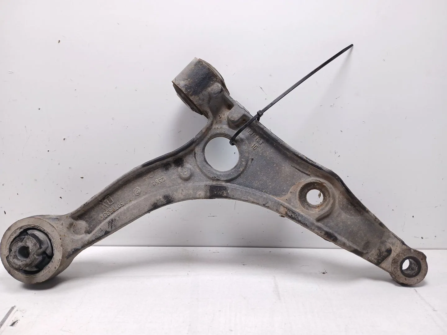 Brazo Suspension Inferior Delantero Izquierdo para Peugeot Boxer Caja Cerrada (Bat. 3450) (333)