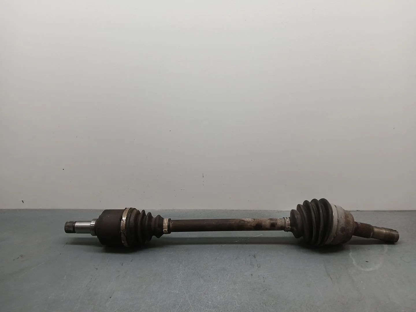Transmision Delantera Izquierda para Peugeot Boxer Caja Cerrada (Bat. 3450) (333)