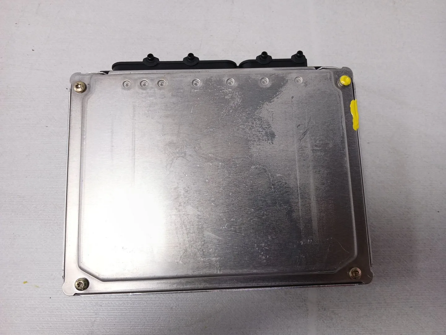 Centralita Motor Uce para Volkswagen Passat B5 (3B2)