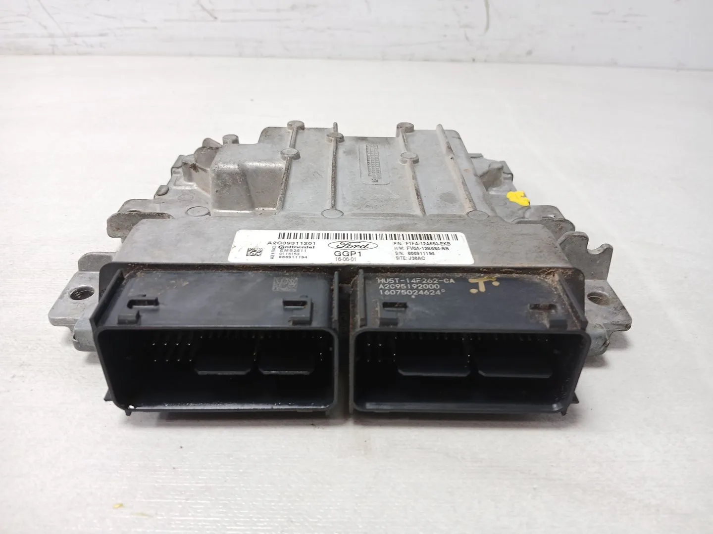 Centralita Motor Uce para Ford Focus Lim.