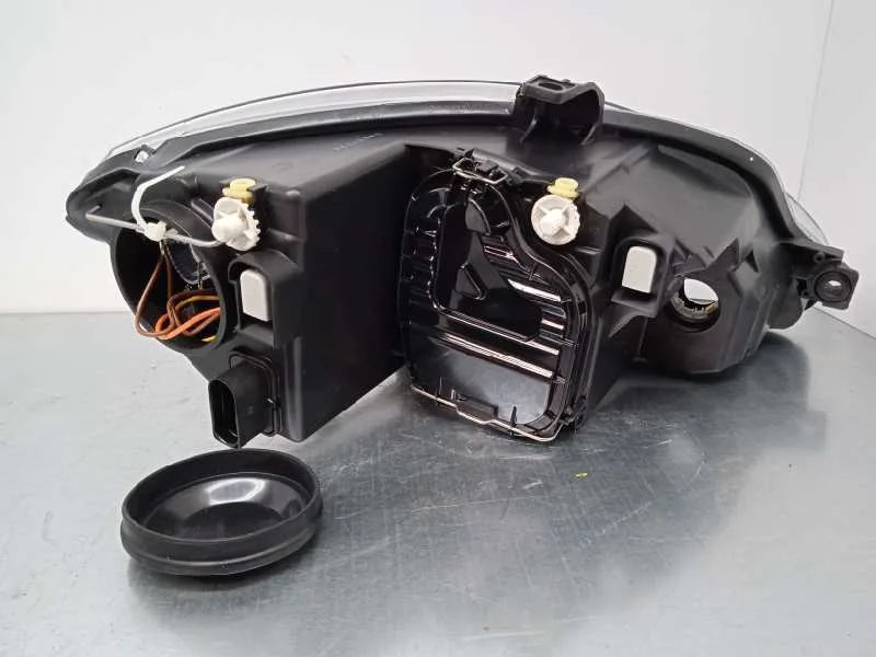 Faro Izquierdo para Seat Leon (1P1)