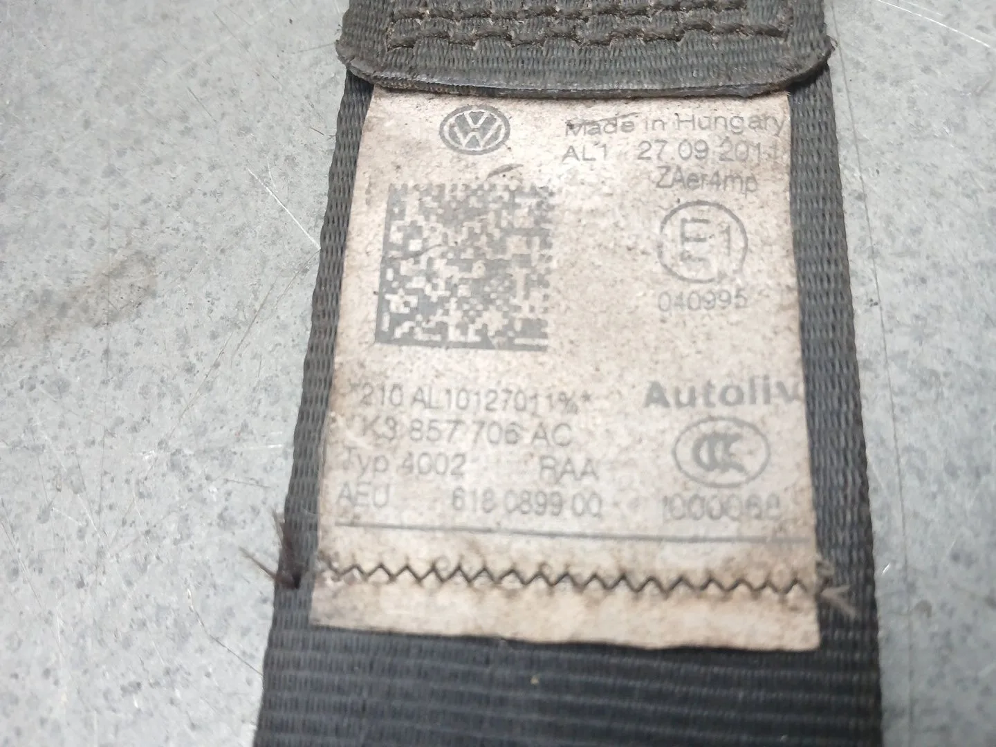 Pretensor Airbag Derecho para Volkswagen Golf Vi (5K1)