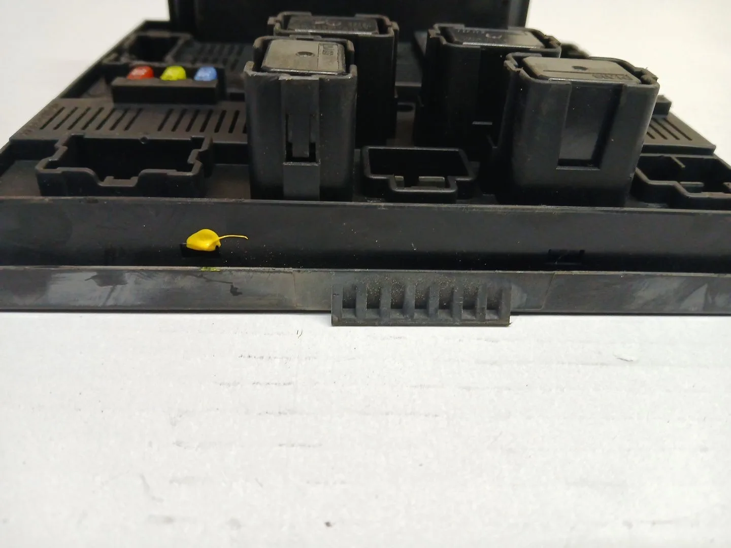 Caja Reles / Fusibles para Renault Koleos I (Hy_)