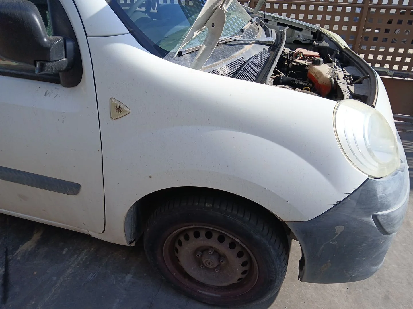 Aleta Delantera Derecha para Renault Kangoo Express (Fw0/1_)