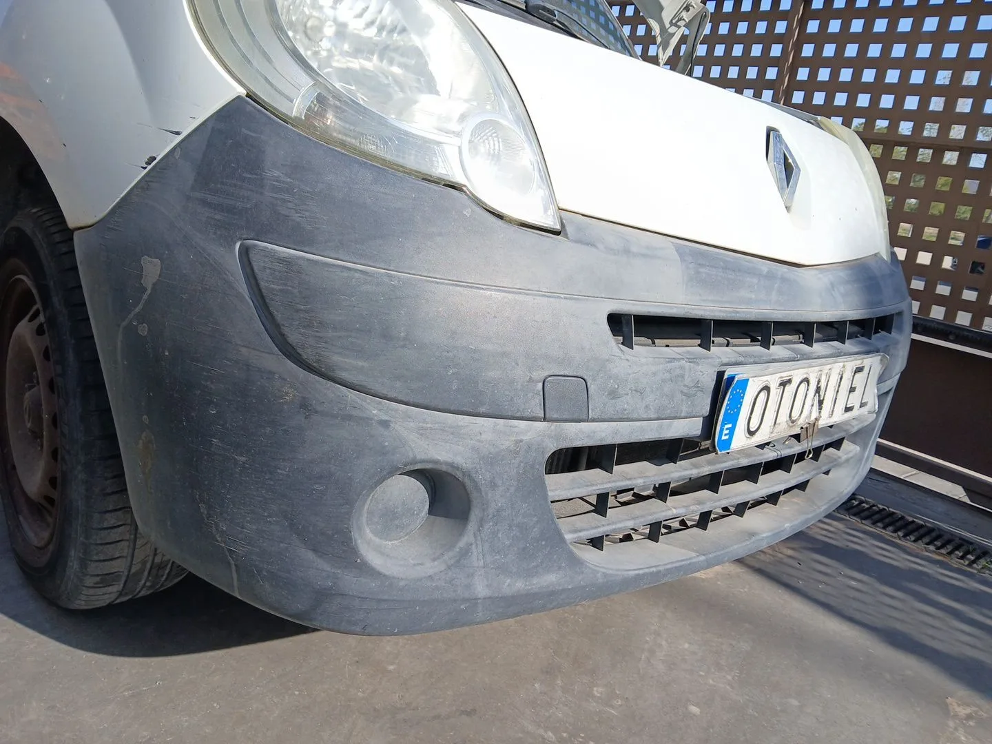 Paragolpes Delantero para Renault Kangoo Express (Fw0/1_)