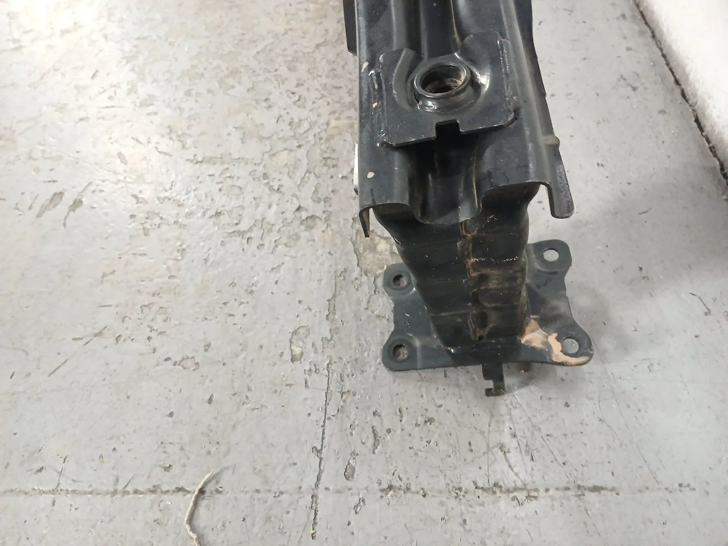 Refuerzo Paragolpes Trasero para Cupra Formentor (Km7, Kmp)