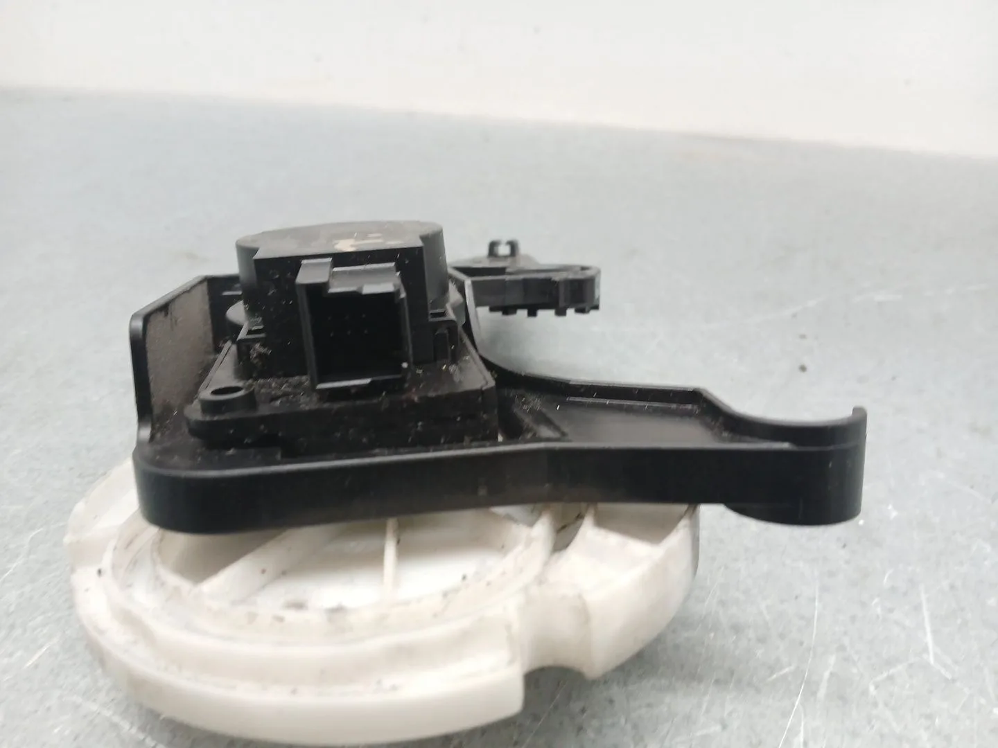 Motor Apertura Trampillas Climatizador para Opel Astra J Sports Tourer (P10)
