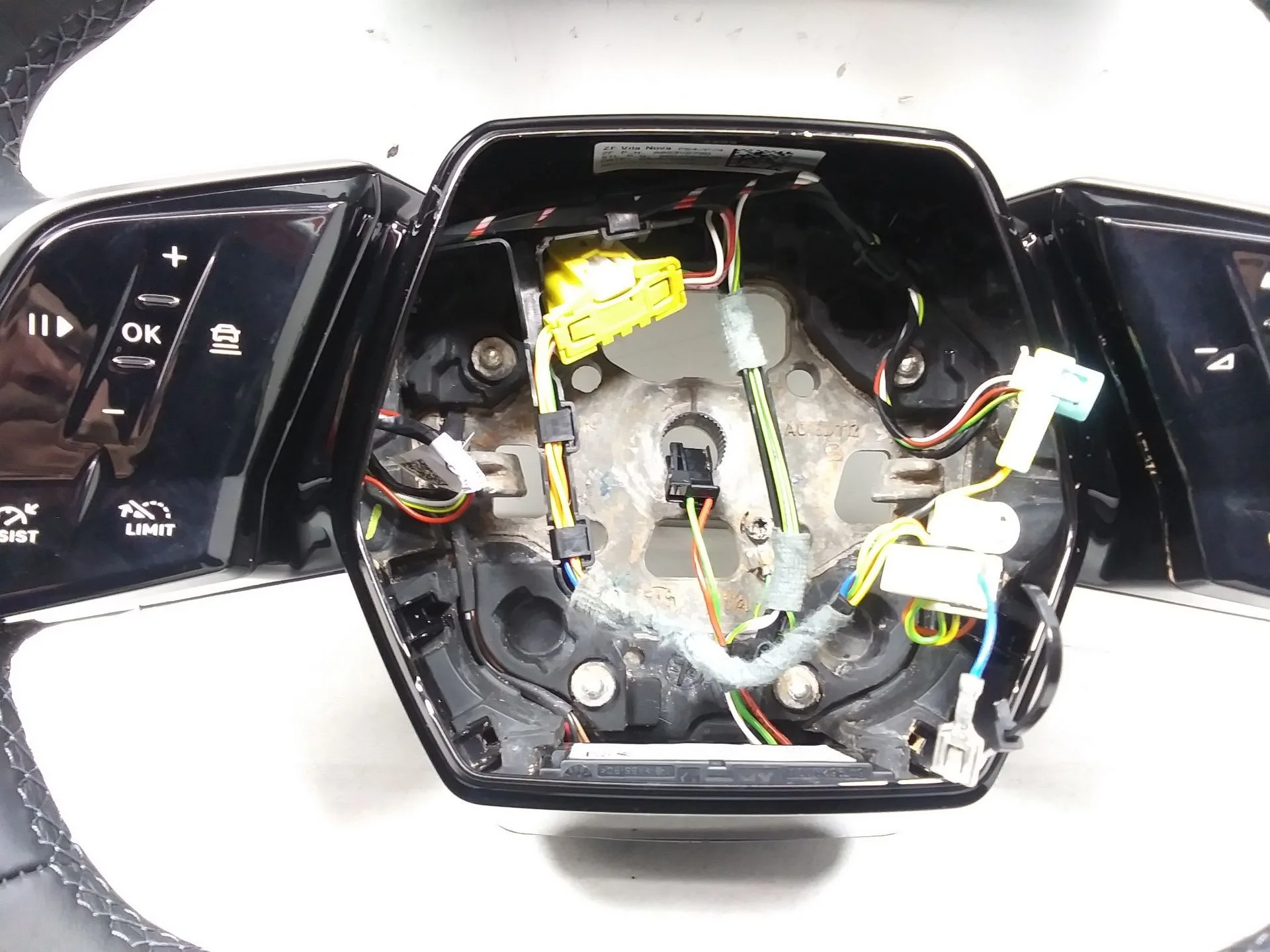 Volante para Peugeot 3008 Iii Hybrid Motor Hn09