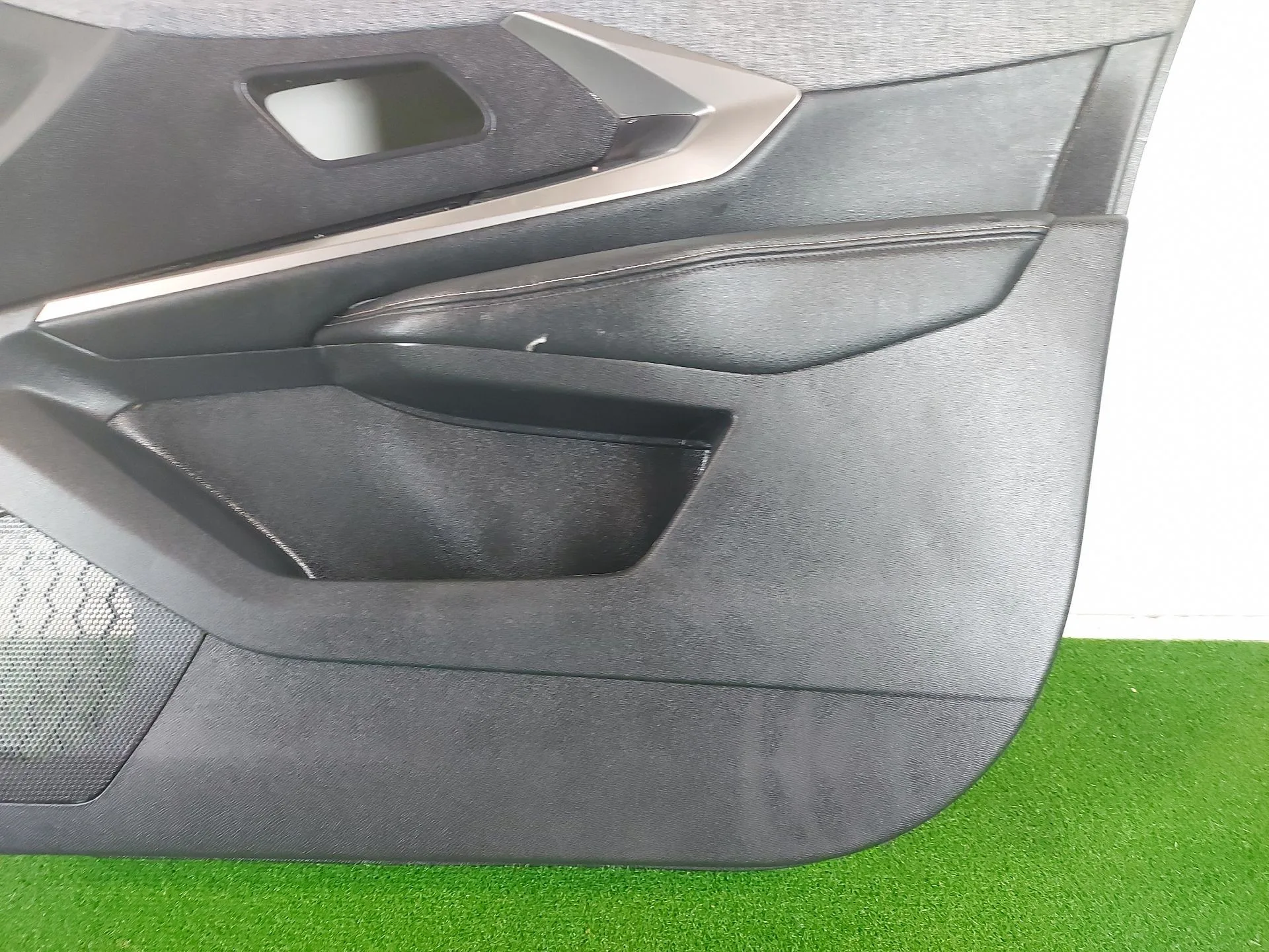 Guarnecido Puerta Delantera Derecha para Peugeot 3008 Iii Hybrid Motor Hn09