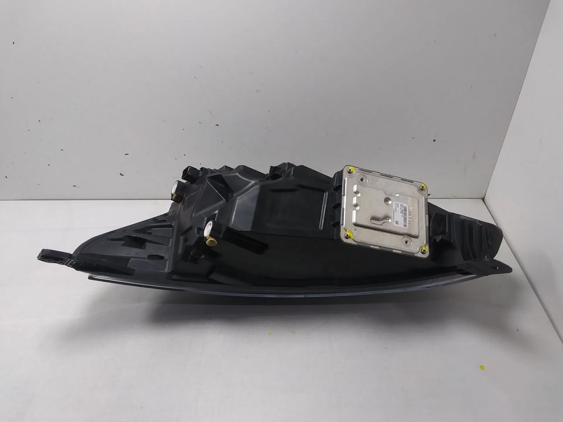 Faro Derecho para Ford Focus Iv Turnier (Hp)