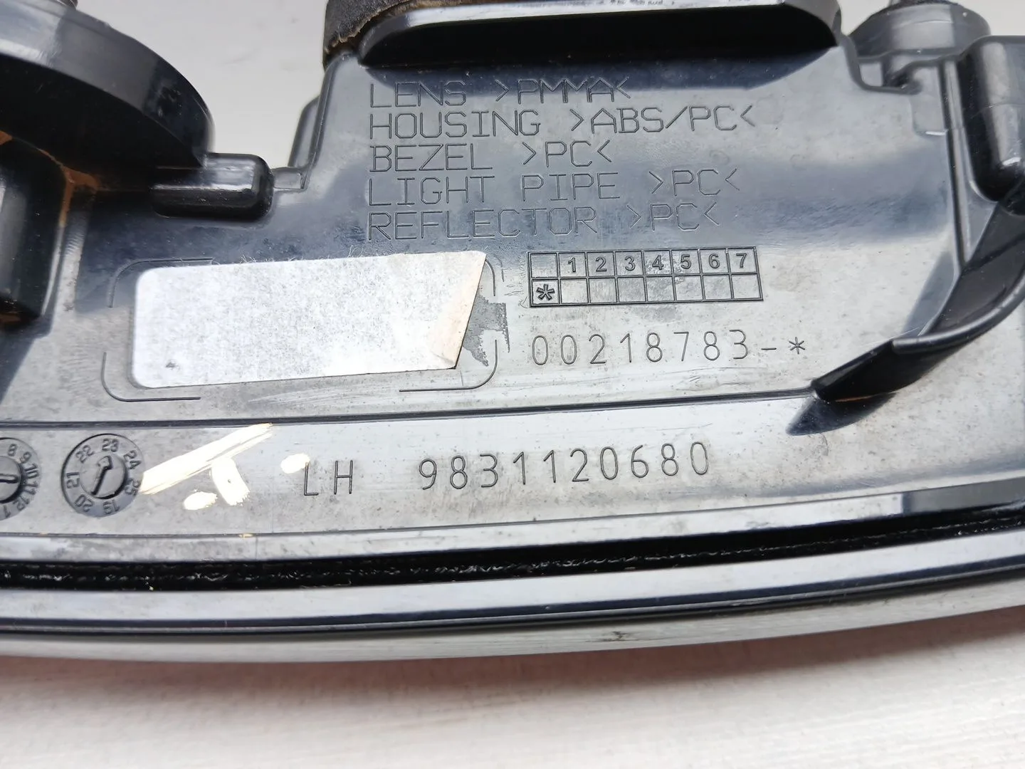 Piloto Trasero Izquierdo para Citroën C4 Iii (Ba_, Bb_, Bc_)