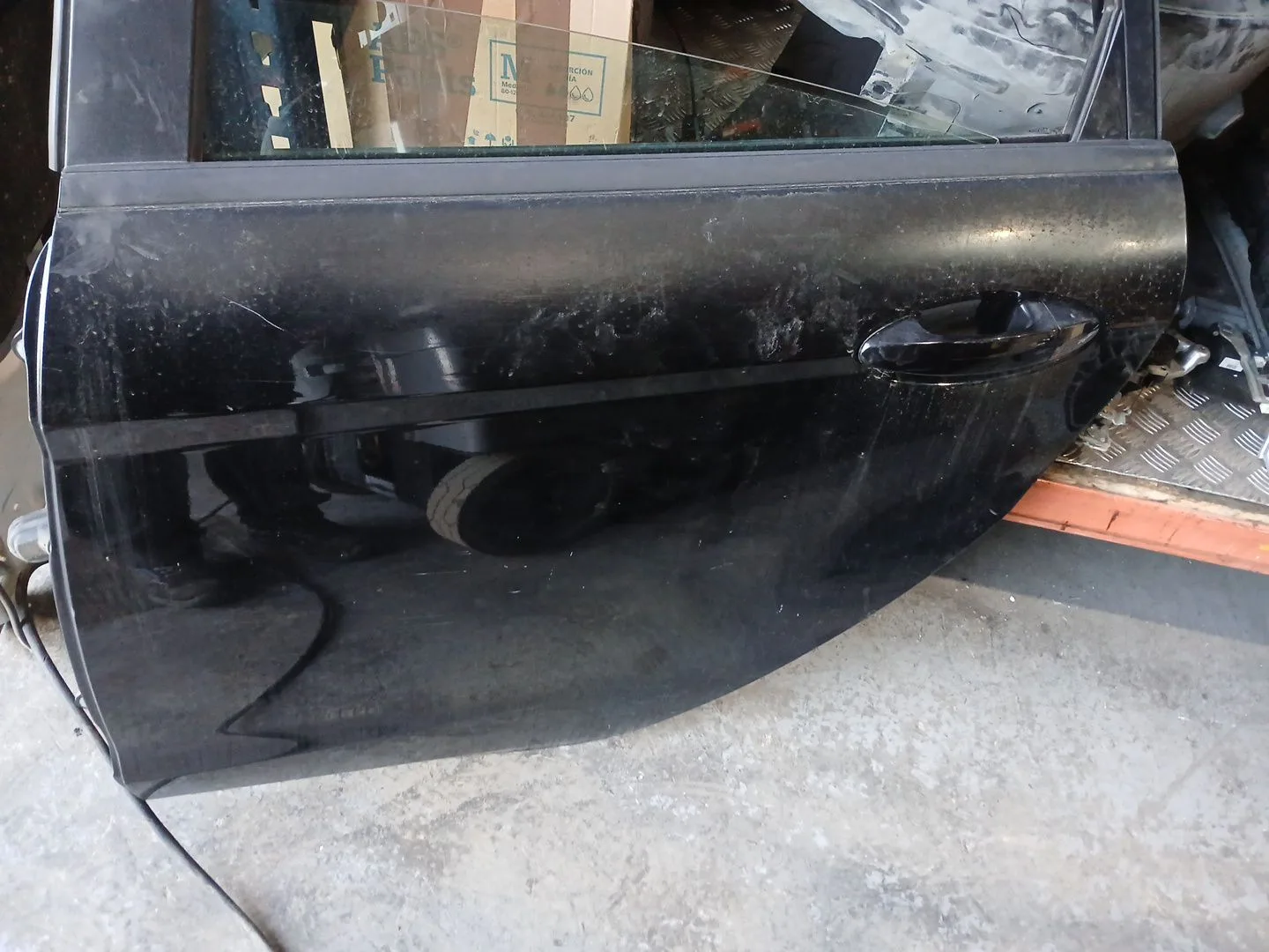 Puerta Trasera Izquierda para Ford Fiesta Vi (Cb1, Ccn)